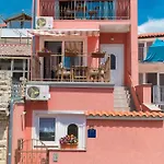 In 5256 *